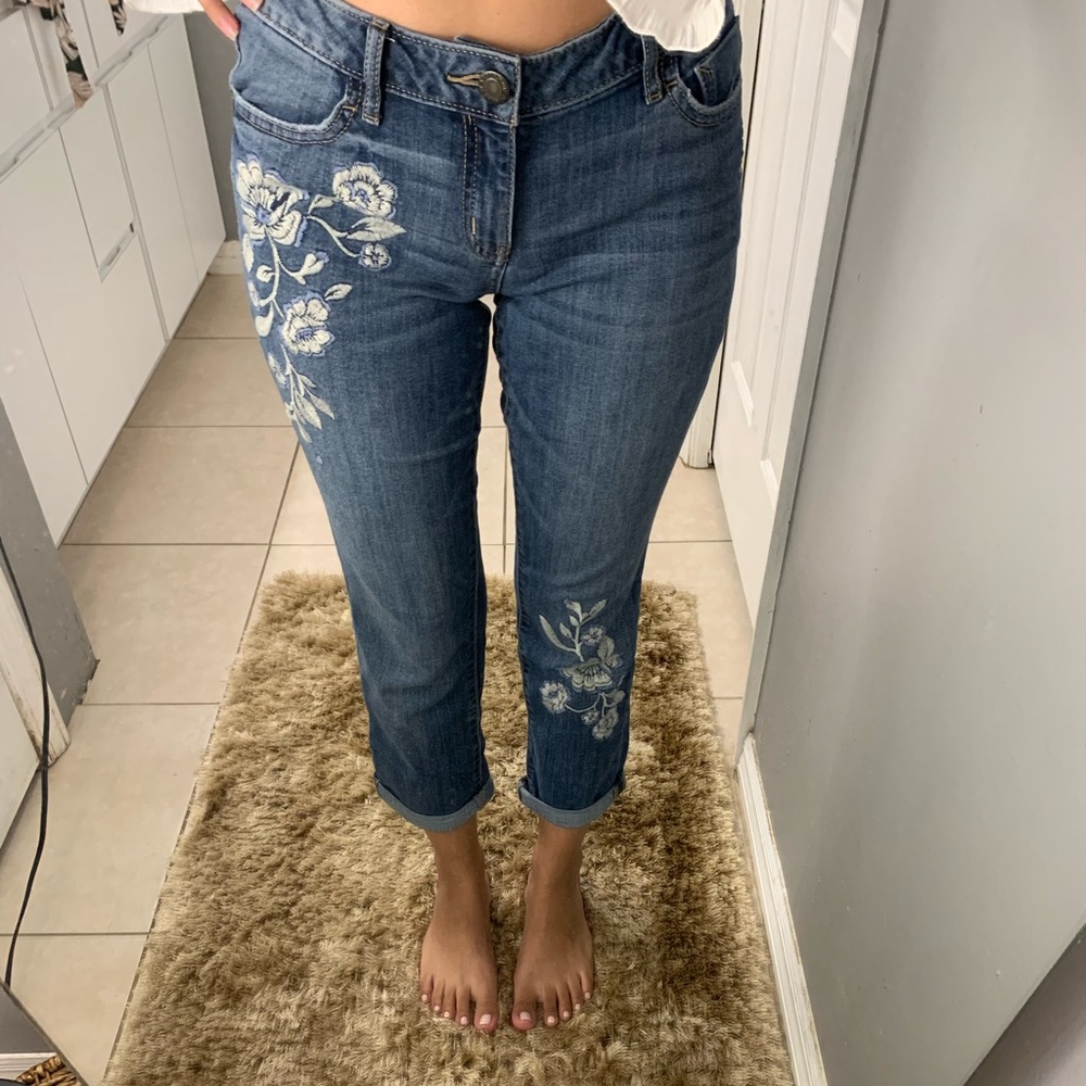 Vera Wang Floral Embroidered Jeans